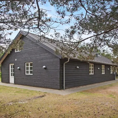 Beka - 500m From The Sea By Interhome