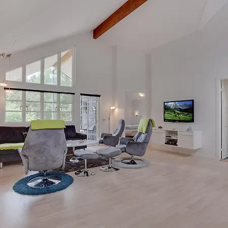 Beka - 500m From The Sea By Interhome